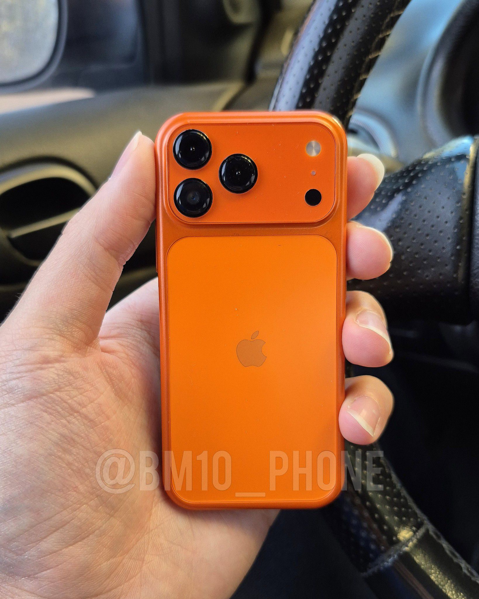 گوشی سروو i17 Pro Max Mini | سایز 4.5 اینچ رنگ نارنجی